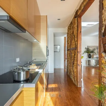 Plum Guide - Tip Top Apartamento Lisboa
